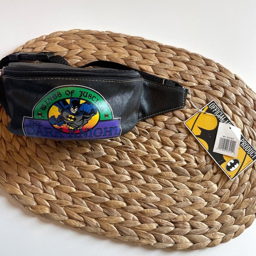 Deadstock Vintage 1996 DC Comics Batman The Dark Night Fannypack